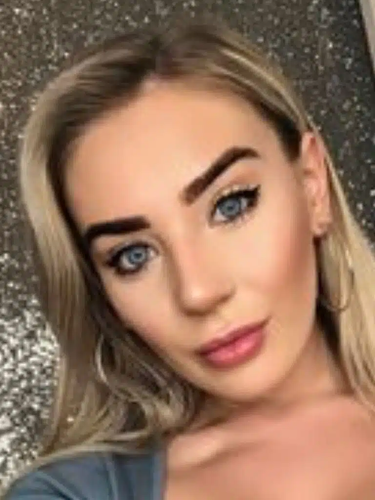 Beth Lily Biography: Wiki, Age, Career, Height, Weight, Boyfriend, Net Worth & More